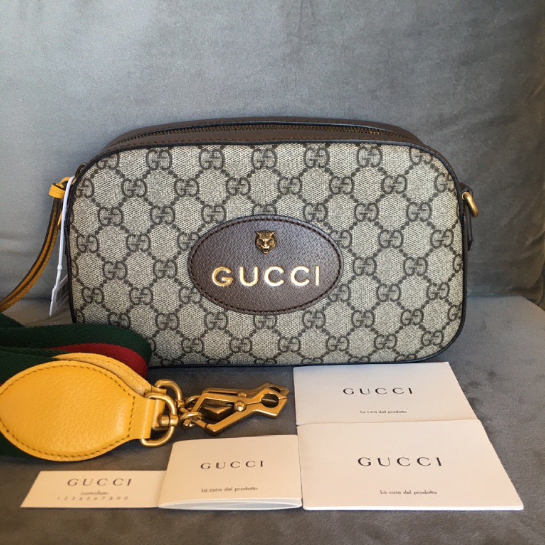 所属品牌产品简介:新到全新 gucci 虎头相机包 24×15 店铺断货款