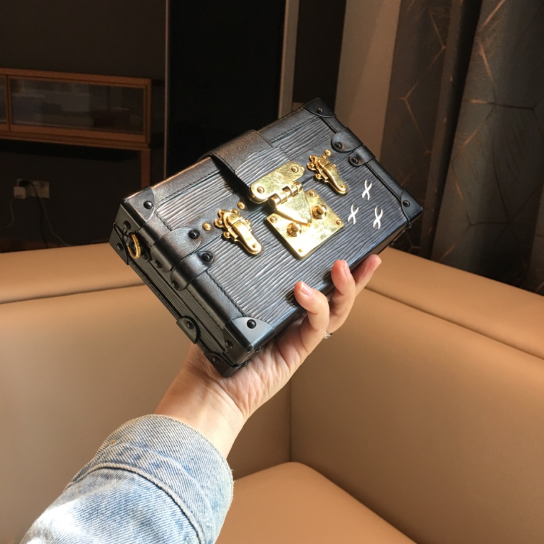 lv路易威登trunkclutch水波纹软盒子