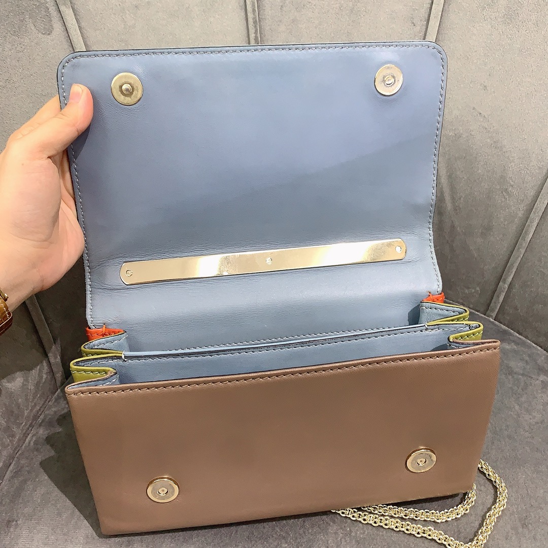 97新valentino华伦天奴磁扣翻盖链条包