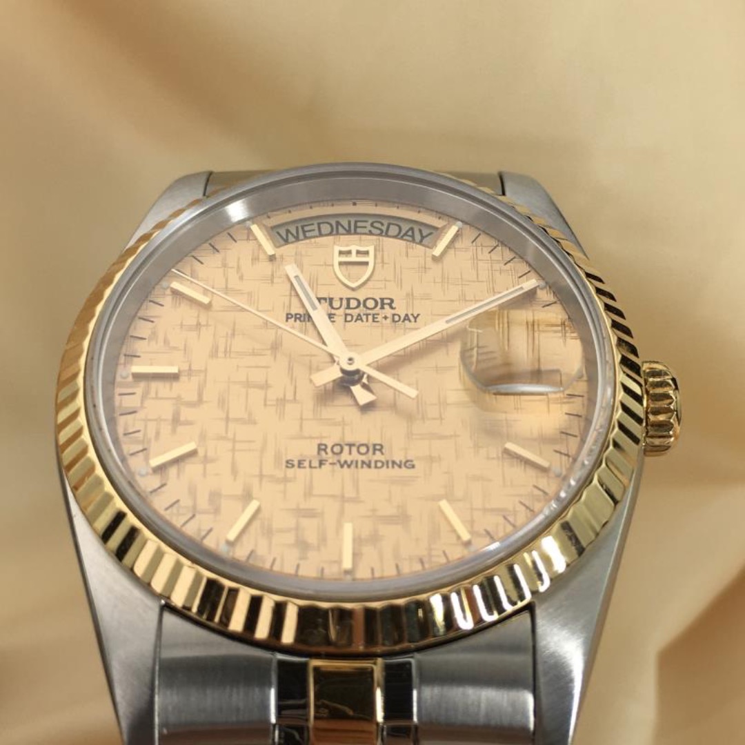 帝舵王子系列76213间金,金布纹盘面