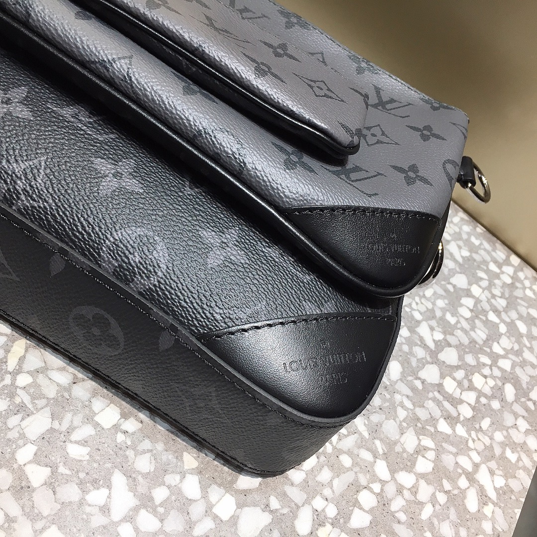 全新lv路易威登trio邮差包男士三合一单肩斜挎包