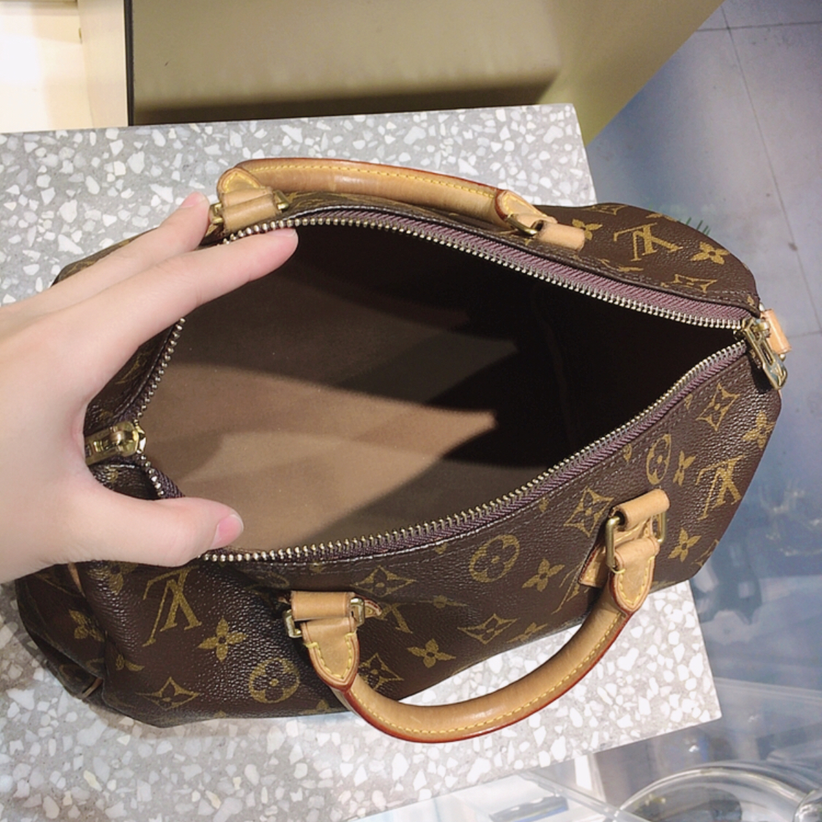 95新lv路易威登speedy30老花枕头包