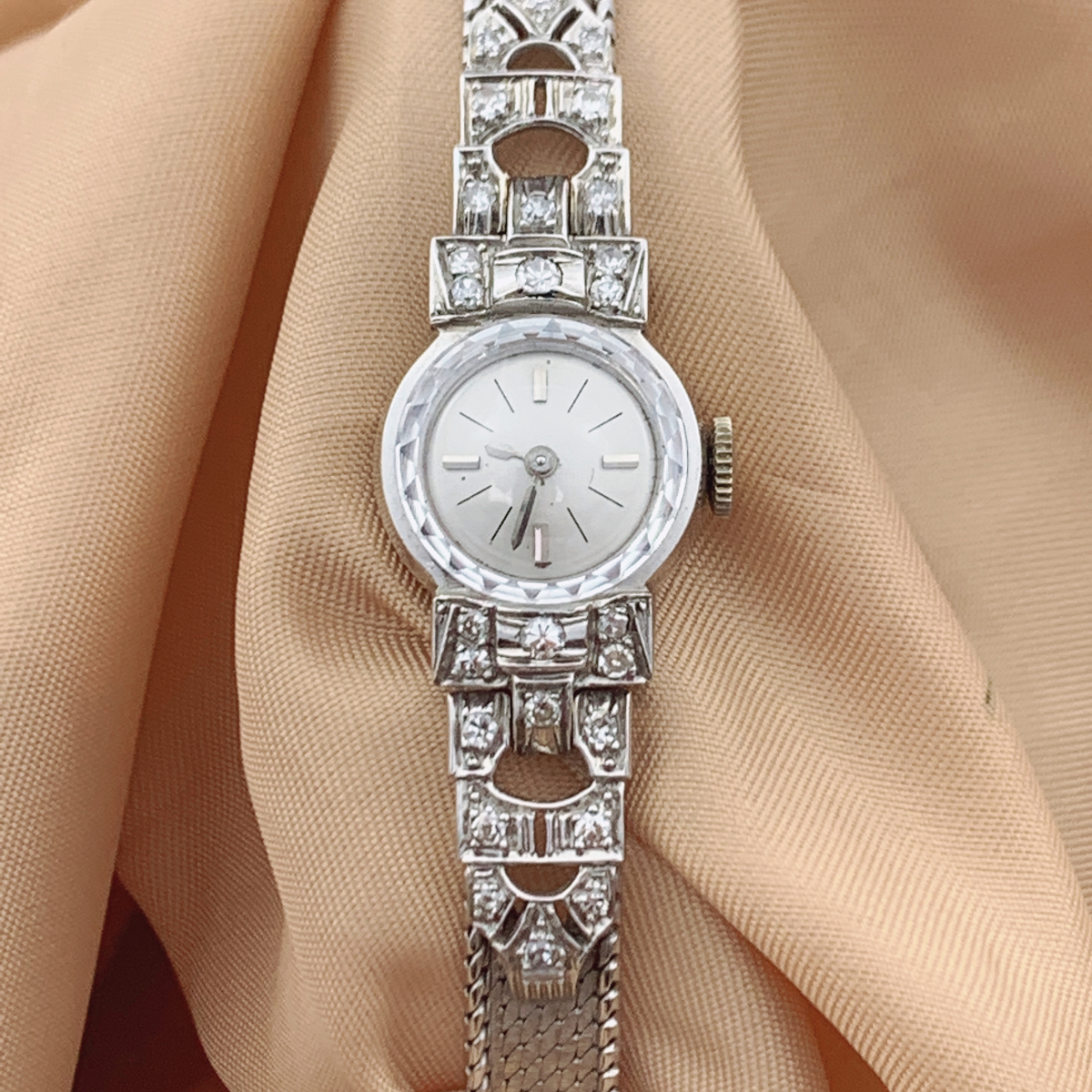 pt铂金满钻机械珠宝女表重27克共80分钻石