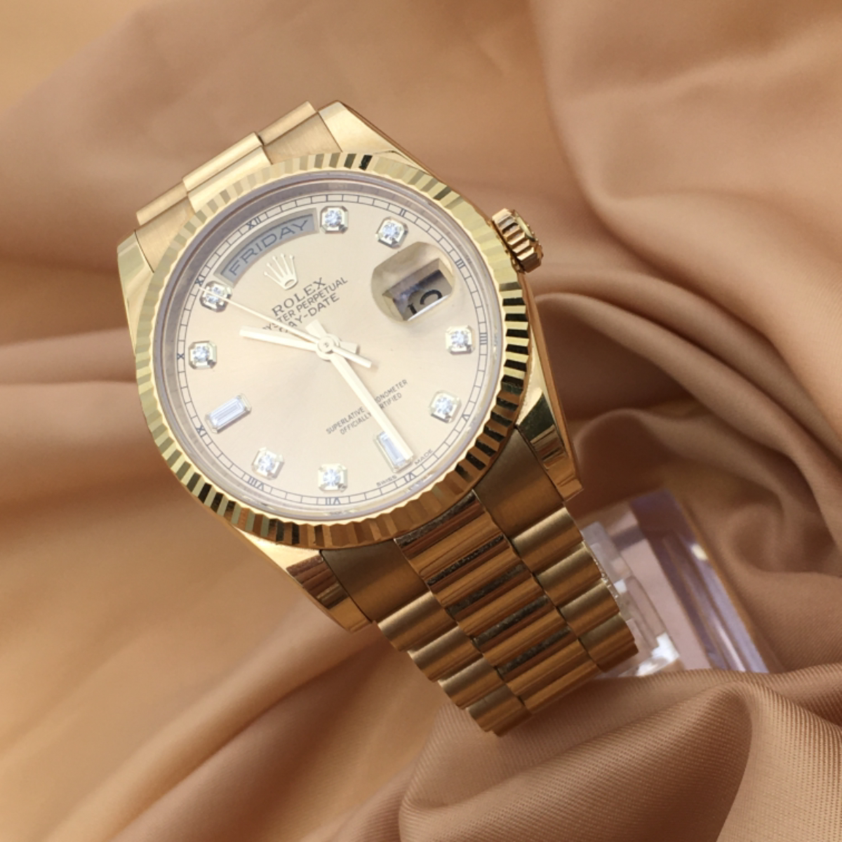 劳力士星期日历型118238