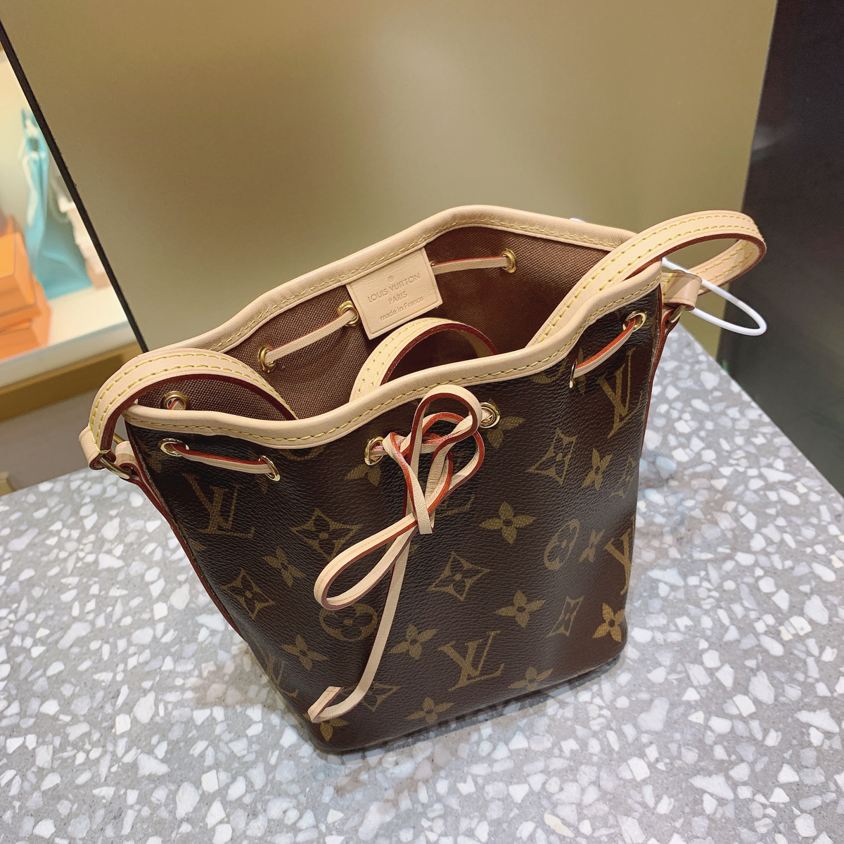 98新lv路易威登老花nano水桶包