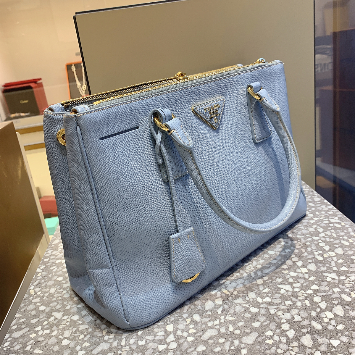 prada普拉达牛皮手提杀手包